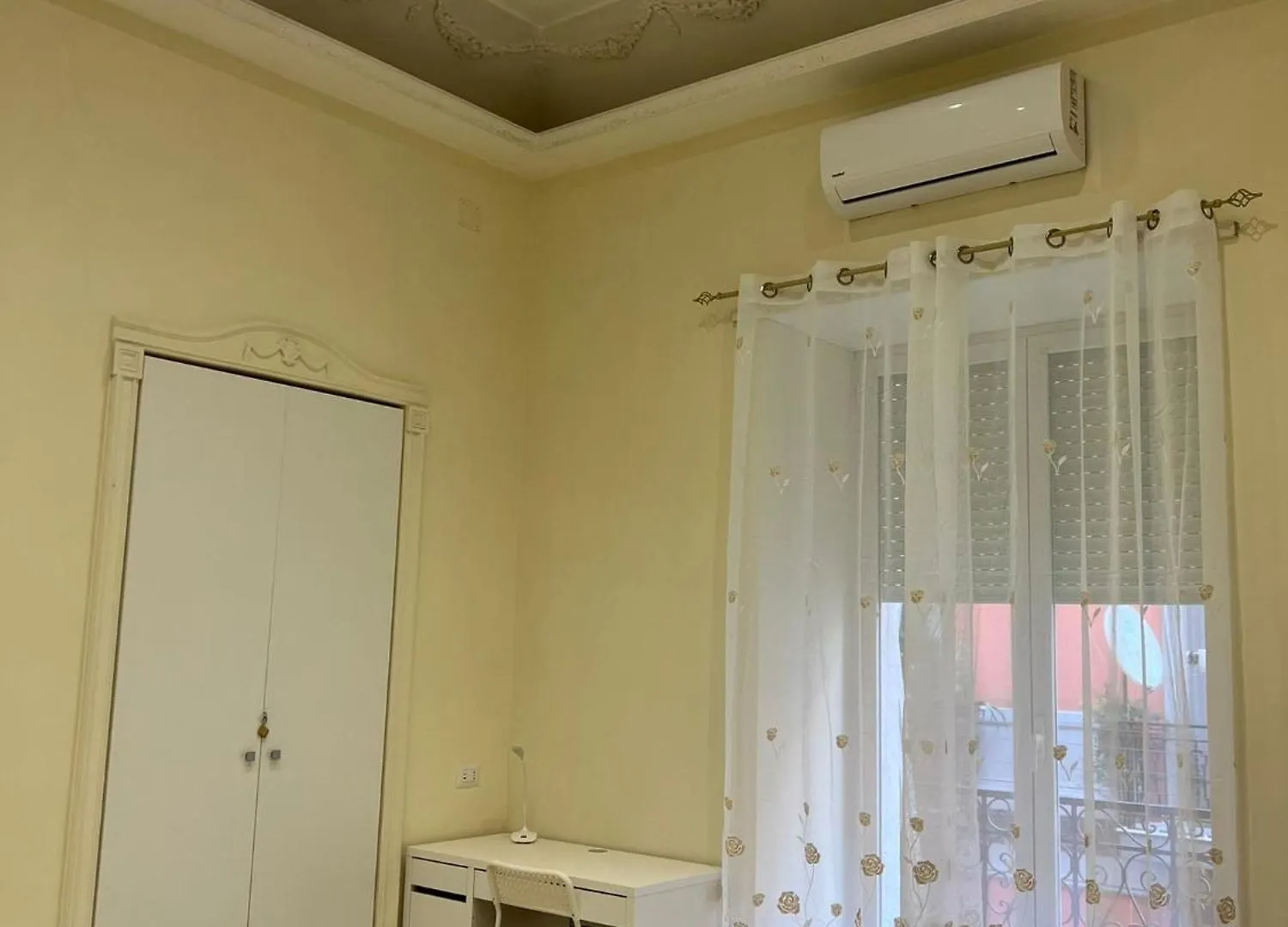 Re Umberto 311 Apartment Naples