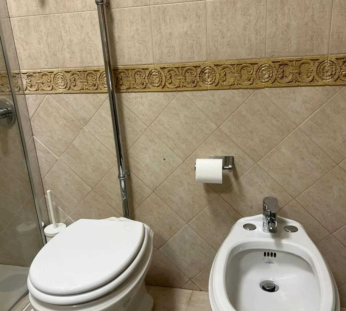 Re Umberto 311 Apartment Naples Italy
